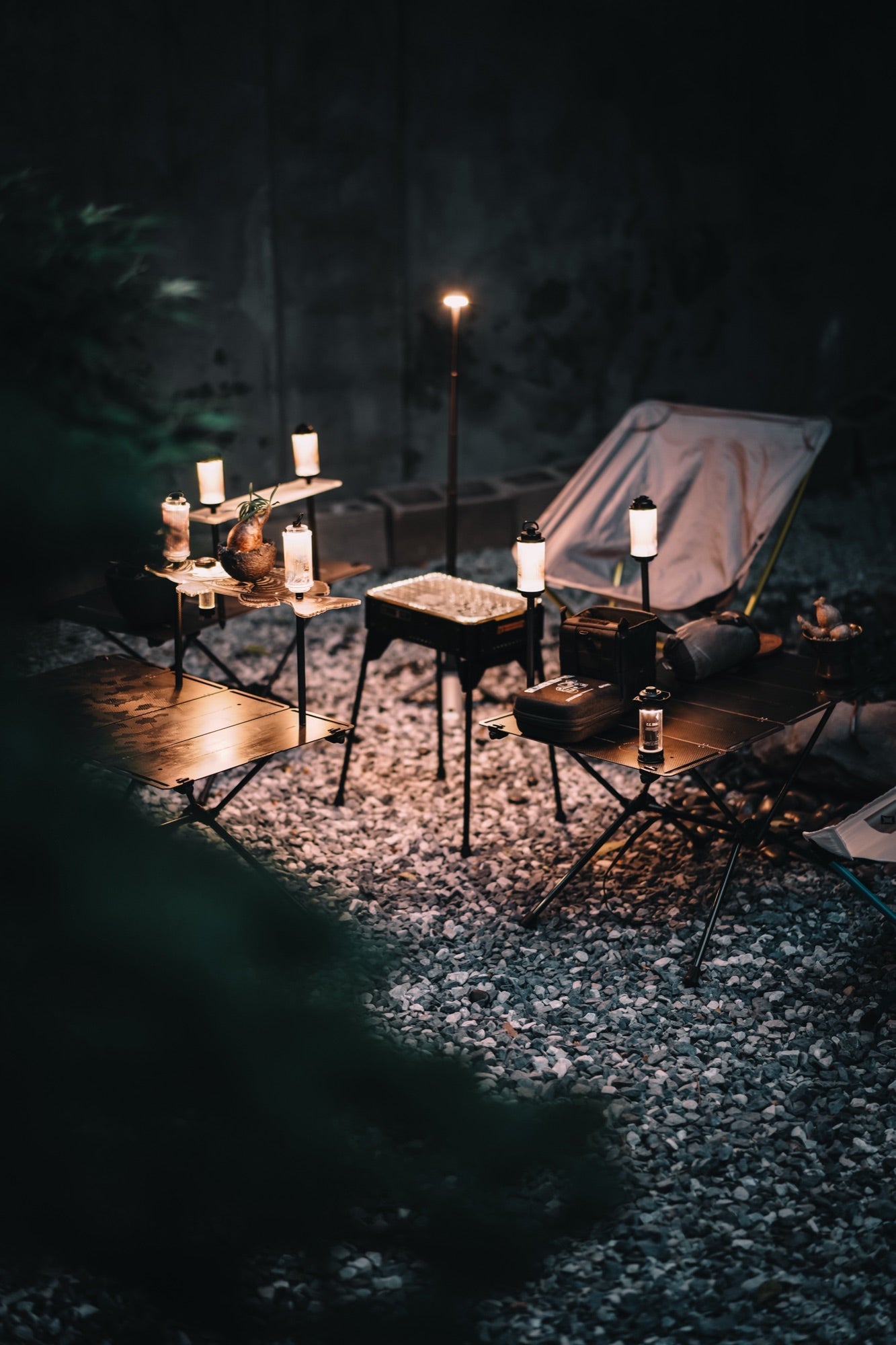 OUTDOOR TABLES